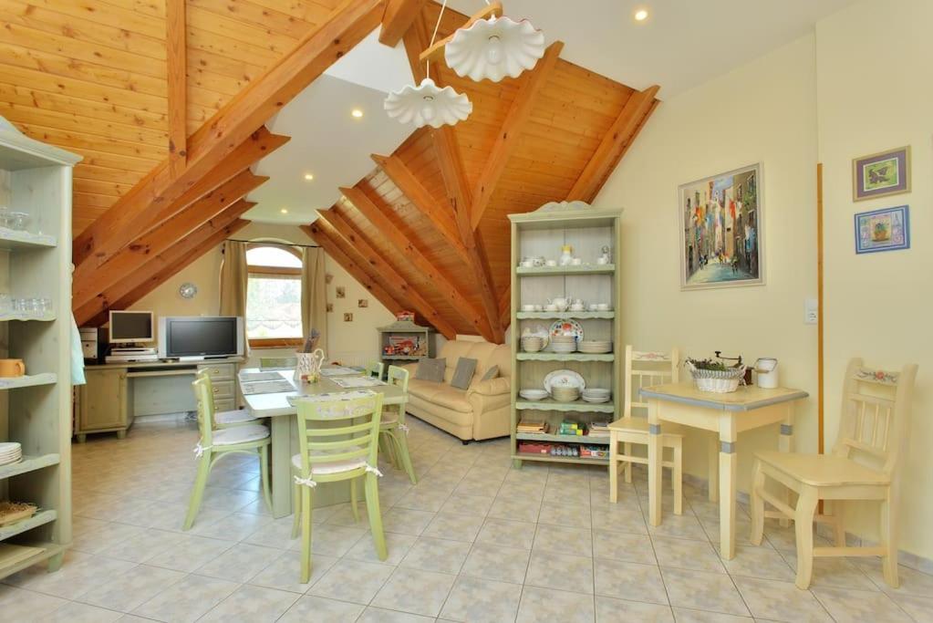 Levendula Vendeghaz Lovas Villa Exteriör bild